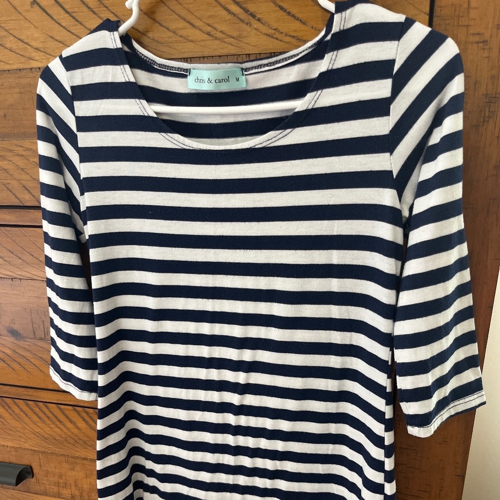 Navy and white 3/4 sleeve tunic top